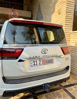 تۆیۆتا لاند کروزەر